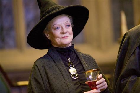 Pictures of Famous Actresses: Maggie Smith