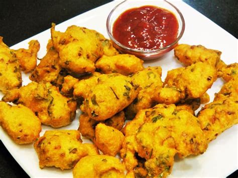 Moong Dal Pakoda | Madhura's Recipe