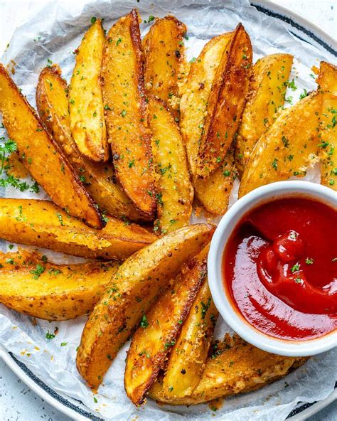 Crispy Parmesan Baked Potato Wedges - Healthy Fitness Meals