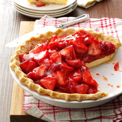 Strawberry Cream Cheese Pie Recipe: How to Make It | Taste of Home