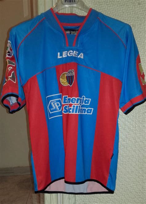 Catania Home maglia di calcio 2005 - 2006. Aggiunta su 2011-02-22, 12:57