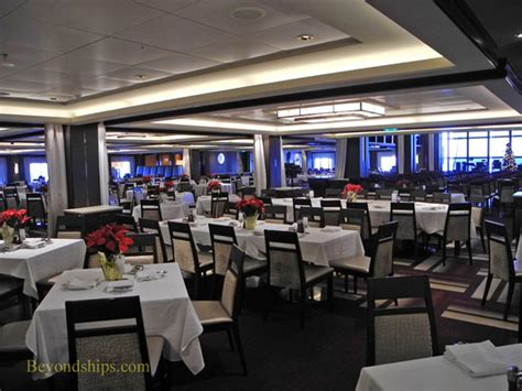 Norwegian Epic Main Dining Rooms Review