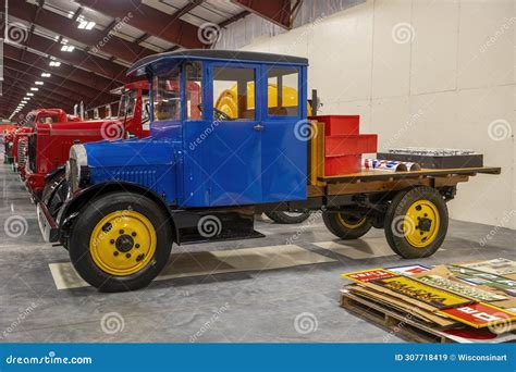 Iowa 80 Trucking Museum, Old Truck Display Editorial Stock Image ...