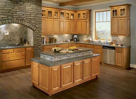 Country Kitchen With Oak Cabinets – Things In The Kitchen