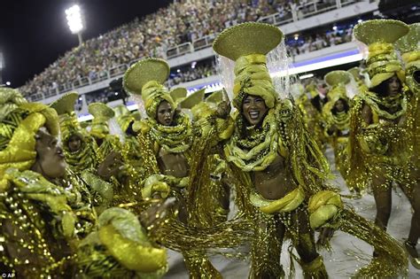 Rio carnival dancers sparkle in greatest show on Earth | Daily Mail Online