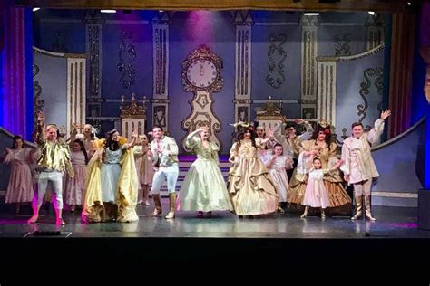 Cinderella wows crowds at the Stiwt Theatre | Shropshire Star