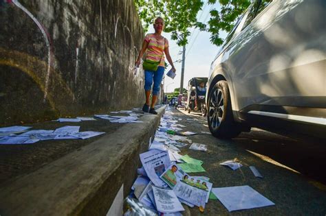 Electing local leaders: Pinoys head to village polls | ABS-CBN News