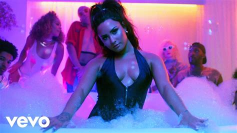 Demi Lovato - Sorry Not Sorry tekst piosenki - Teksciory.pl