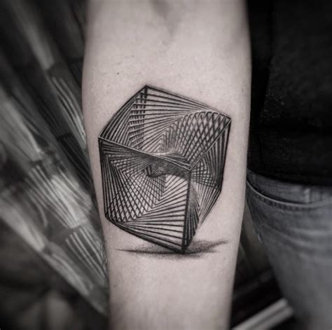 40+ Geometric Tattoo Designs For Men And Women - TattooBlend