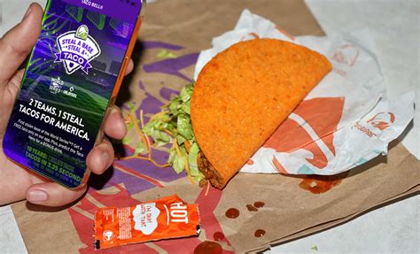 Taco Bell offers $1 tacos for 10 hours on National Taco Day, Oct. 1 - Living On The Cheap