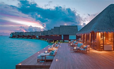 Abu Dhabi and Maldives - The Luxury Travel Society