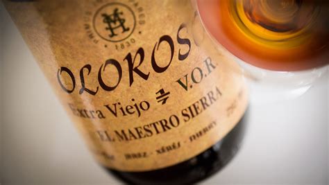 Oloroso: a dry, oxidatively aged sherry wine | SherryNotes