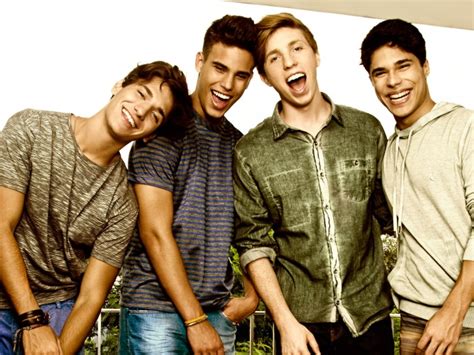 Brazilian Pop Music: boy band P9 launches clip for success My Favorite Girl