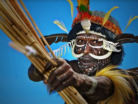 √ Senjata Tradisional Papua | Keunikan, Ciri Khas dan Penjelasannya!