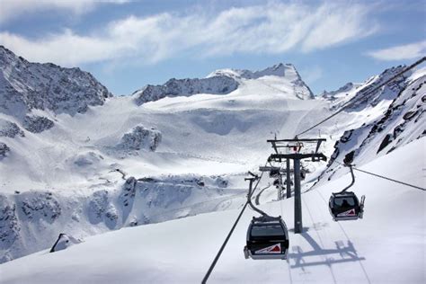 Winter time on the glacier | Sölden | soelden.com