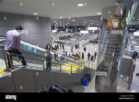 Tokyo Japan Narita Airport Terminal 2 Interior Stock Photo - Alamy