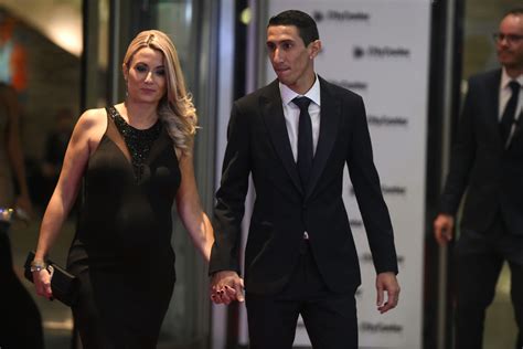 Lionel Messi marries childhood sweetheart Antonella Roccuzzo: See ...