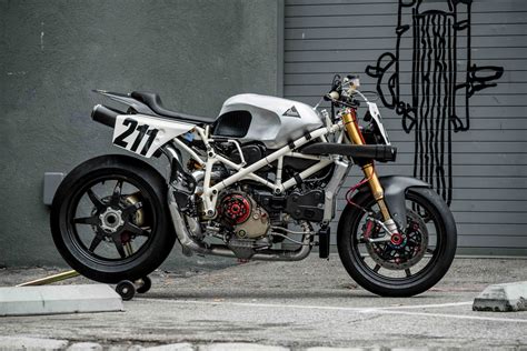 The Deus Ex Machina 'Beastie' Is a Mean Custom Ducati Built To Conquer ...