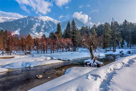 Kashmir in Winter: Most beautiful photos from a winter in Kashmir that ...