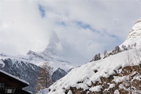 mountain matterhorn zermatt switzerland 10731401 Stock Photo at Vecteezy