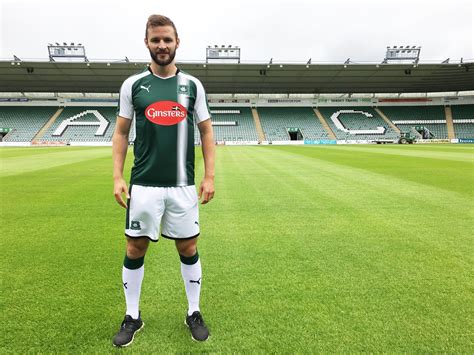 Plymouth Argyle 2017/2018 Home Kit | Plymouth argyle, Football kits ...