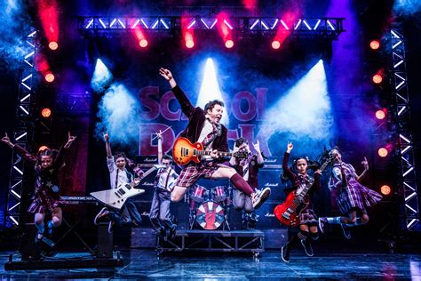 Q&A: ‘School of Rock: The Musical’ melts faces at DC’s National Theatre - WTOP News