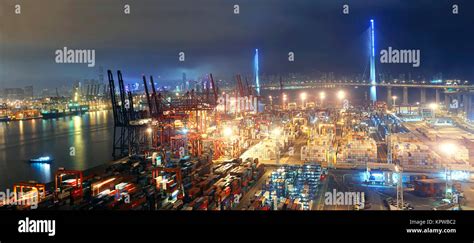 Container port in Hong Kong Stock Photo - Alamy