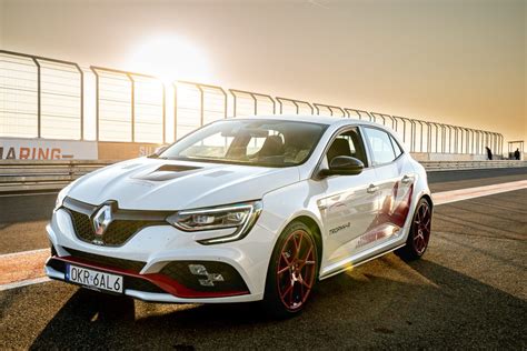 RENAULT Megane RS Coupe Specs Photos 2014, 2015, 2016, 2017, 45% OFF