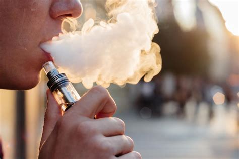 Vaping and Teen Addiction | Teen Recovery in Florida