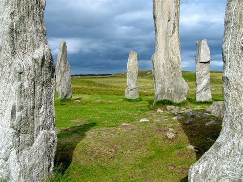 The standing stones of Callanish, which were erected around 2900 B.C ...