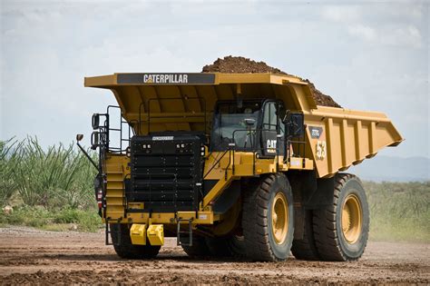 Caterpiller unveiled an updated 100 ton dump truck 777G