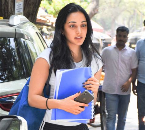 Kiara Advani Goes Make Up Free While Out and About - Masala