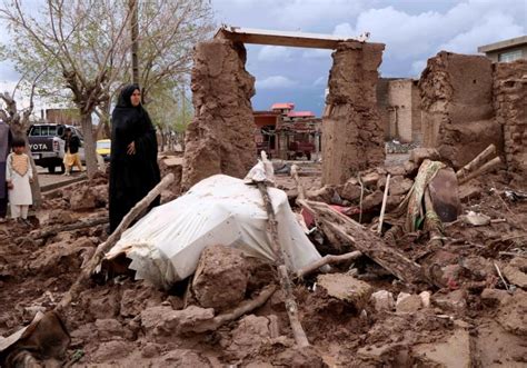 Afghanistan floods kill 32, worsen already desperate situation | CBC News