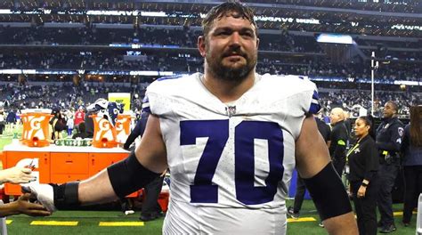 Cowboys All-Pro Zack Martin Gives Update After Scary Injury - Heavy.com