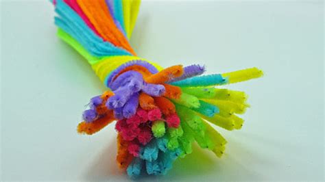 15 Easy Pipe Cleaner Crafts That Your Kids Will Love