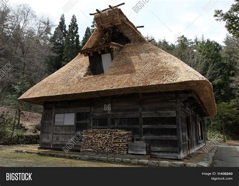 Japanese Traditional Image & Photo (Free Trial) | Bigstock