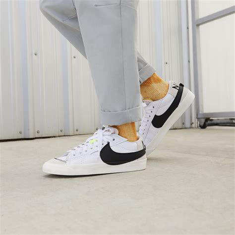 Nike Blazer Low ’77 Jumbo ‘White Black’ DN2158-101