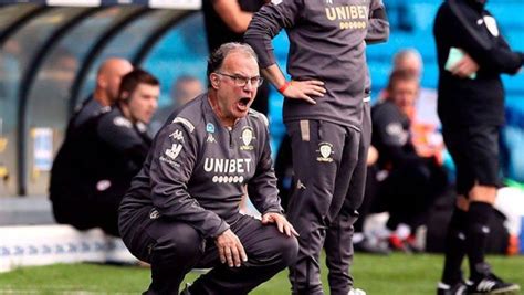 A look at Marcelo Bielsa's tactics and formation at Leeds United