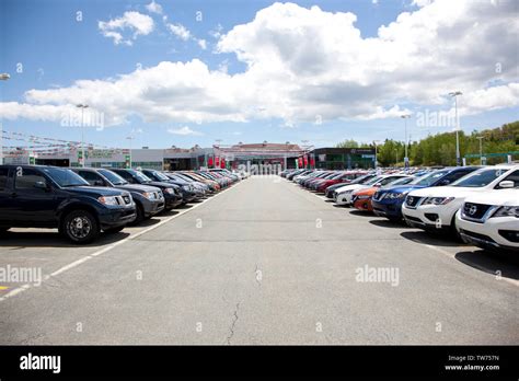 New toyota dealership hi-res stock photography and images - Alamy