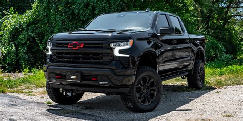 2022 Chevy Silverado – Awesome Blackout Off-Road Build With Red Accents – VIP Auto Accessories Blog