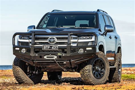 PREMIUM BULL BAR TO SUIT TOYOTA LAND CRUISER 300 SERIES (LC300) — Coldy Accessories