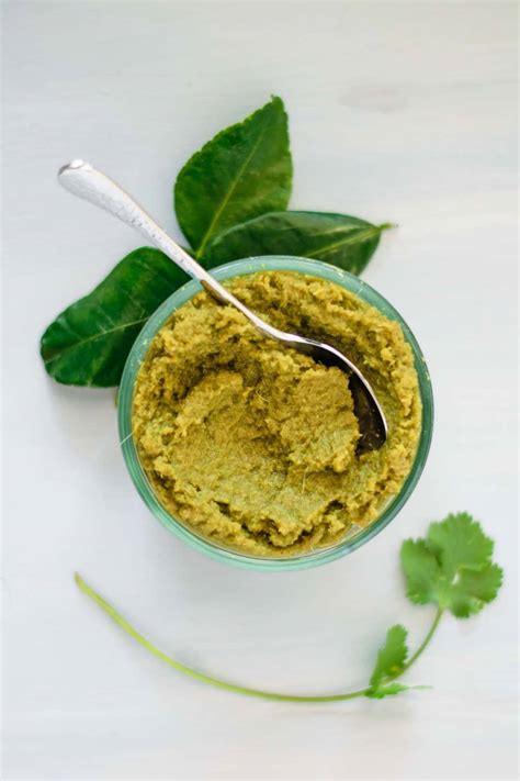 Homemade Thai Green Curry Paste • The Curious Chickpea