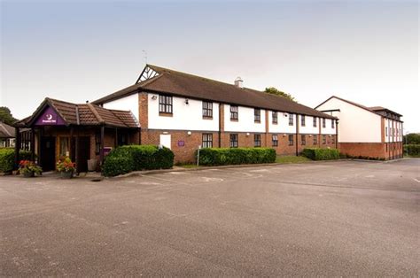 PREMIER INN WIRRAL (HESWALL) HOTEL - Hotel Reviews, Photos, Rate Comparison - Tripadvisor