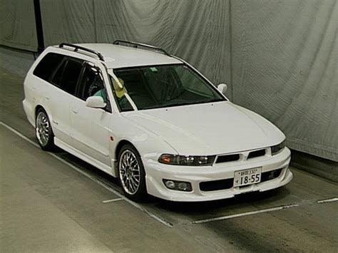 1999 Mitsubishi Legnum specs