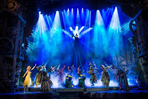 Wicked The Musical Phenomenon Returns To The Heart Of Victoria This ...