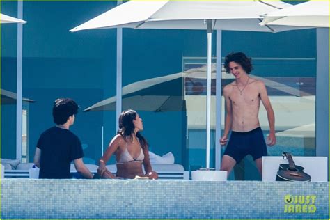 Photo: timothee chalamet eiza gonzalez june 2020 49 | Photo 4465079 ...