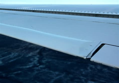 aircraft design - What is the purpose of this aileron trailing edge ...