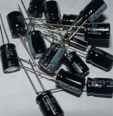 5 x Rubycon Radial Electrolytic Capacitor 35v YK Series | All Top Notch