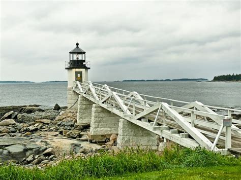 Marshall Point, the "Forrest Gump lighthouse" | Maine lighthouses, Lighthouse, Maine new england