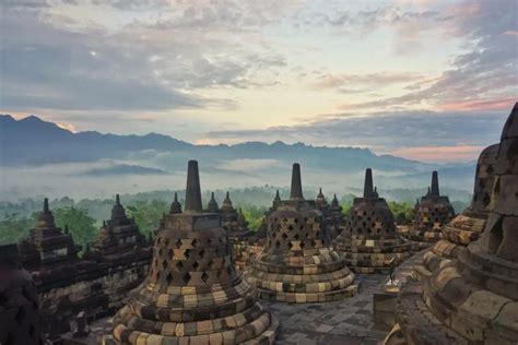 Plan the Perfect Borobudur Temple Sunrise- Indonesia